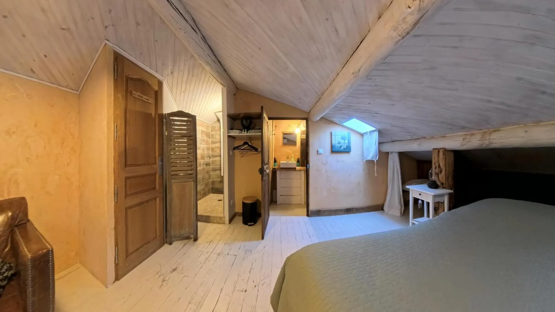 Le 47 - Rentals In South Of France Beaumont-de-Pertuis Francia