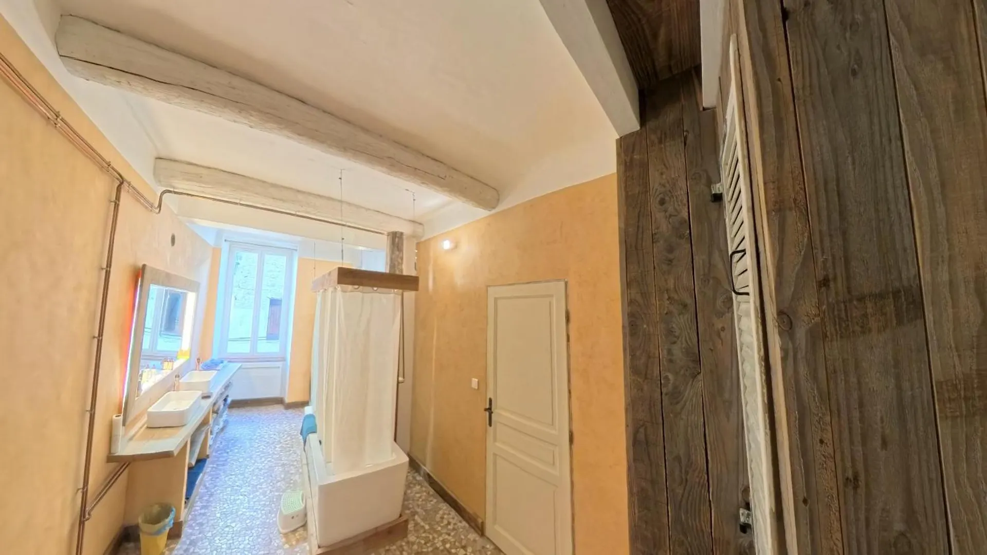 Le 47 - Rentals In South Of France Beaumont-de-Pertuis